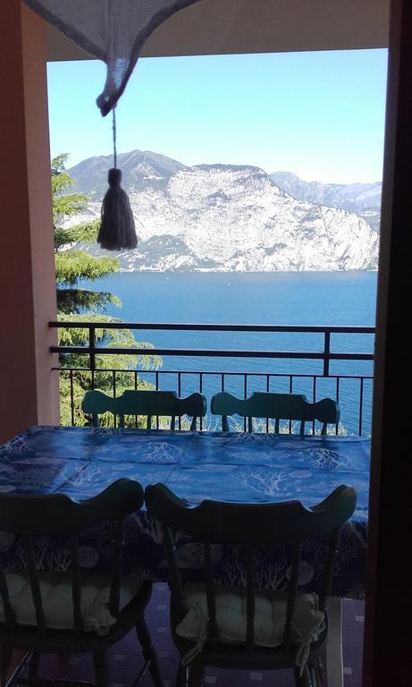 Casa Palmira Apartment Brenzone sul Garda Bagian luar foto
