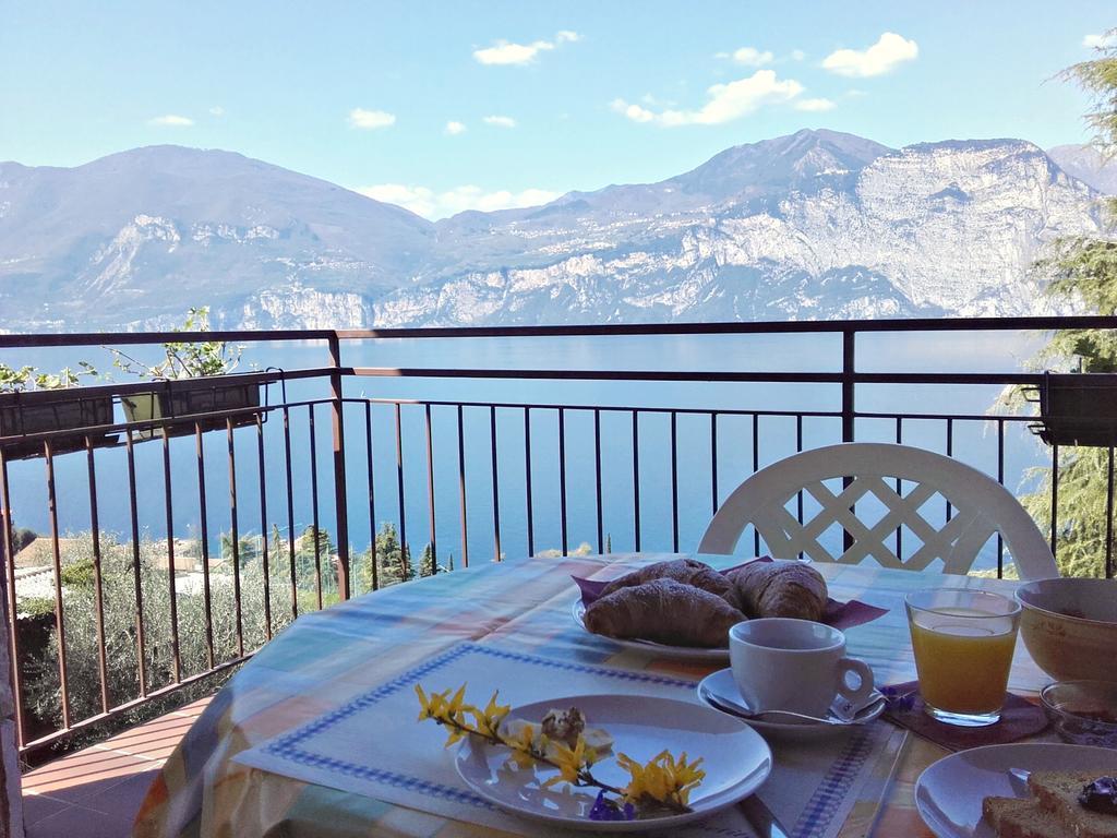 Casa Palmira Apartment Brenzone sul Garda Bagian luar foto