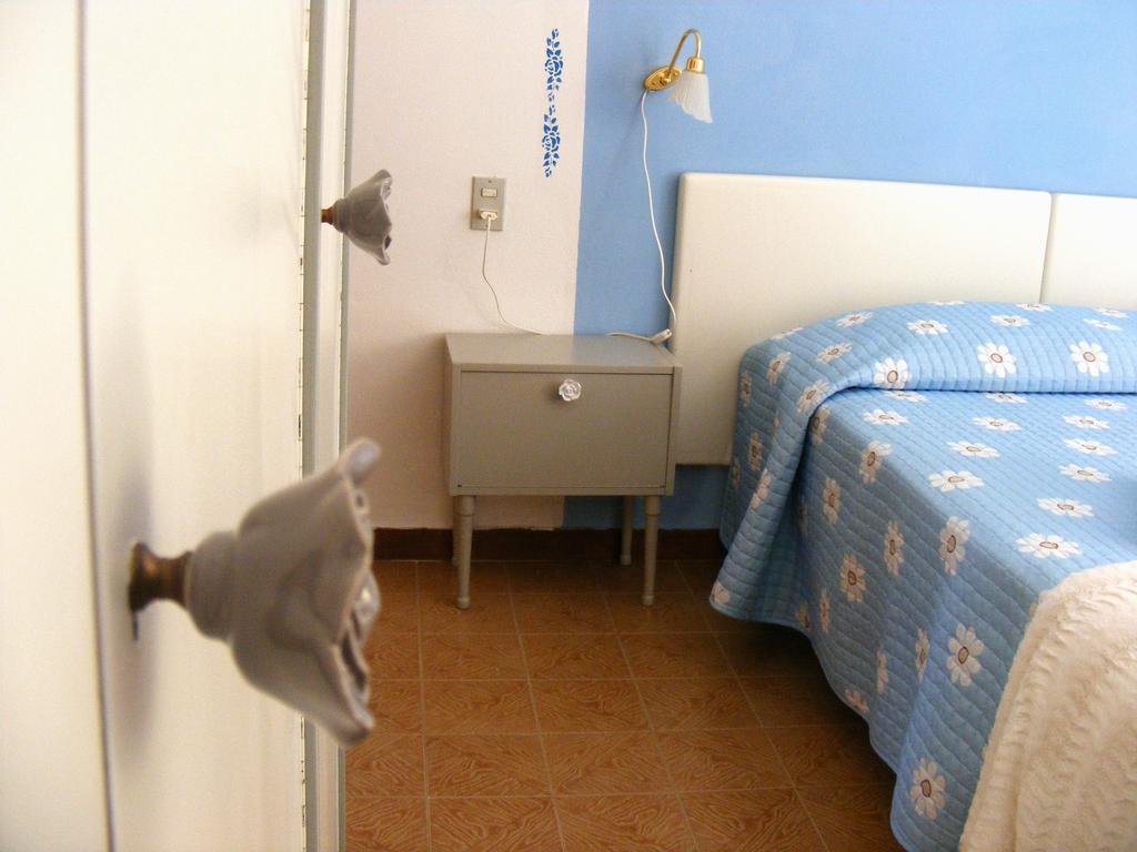Casa Palmira Apartment Brenzone sul Garda Bagian luar foto