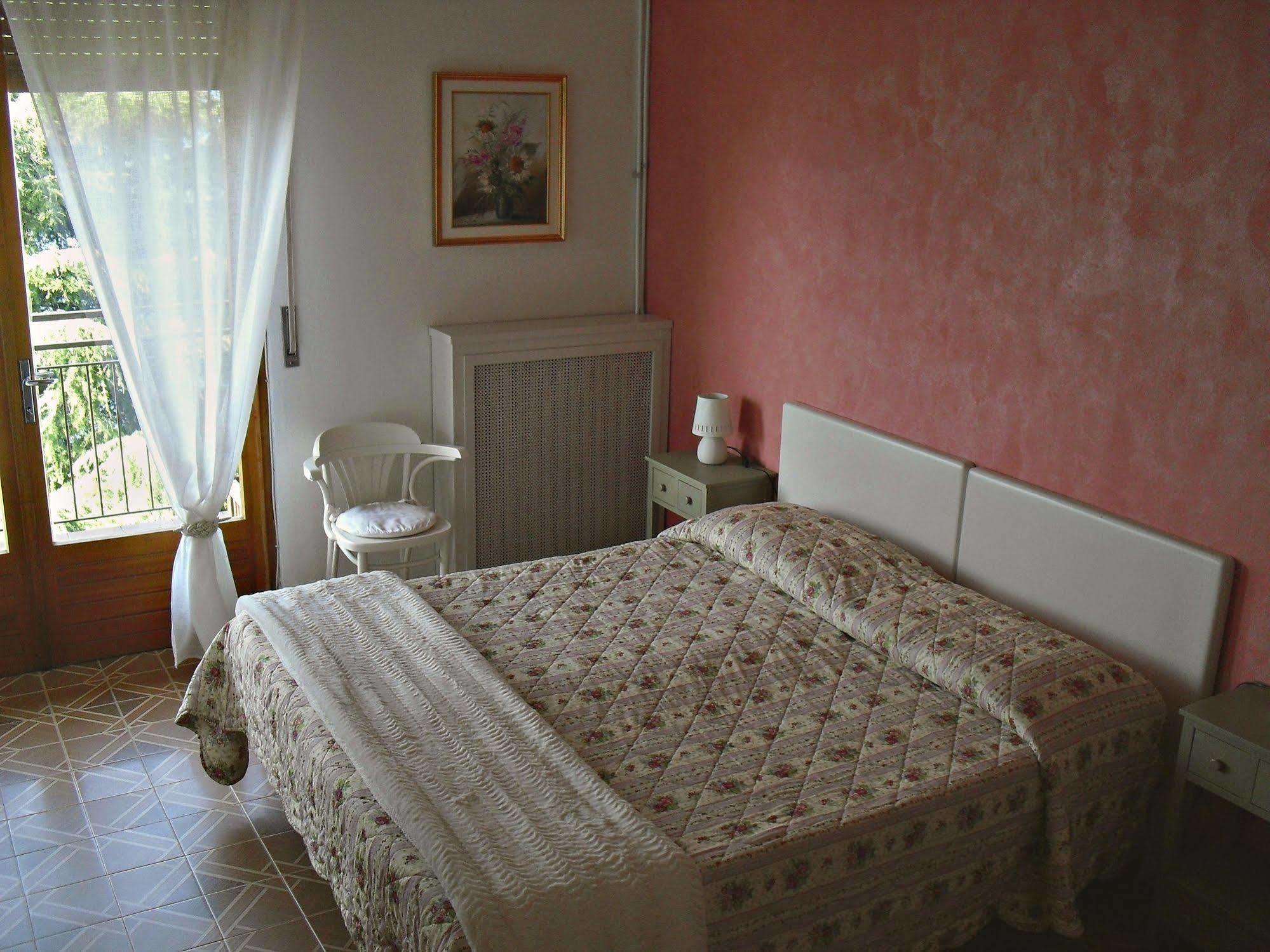 Casa Palmira Apartment Brenzone sul Garda Bagian luar foto