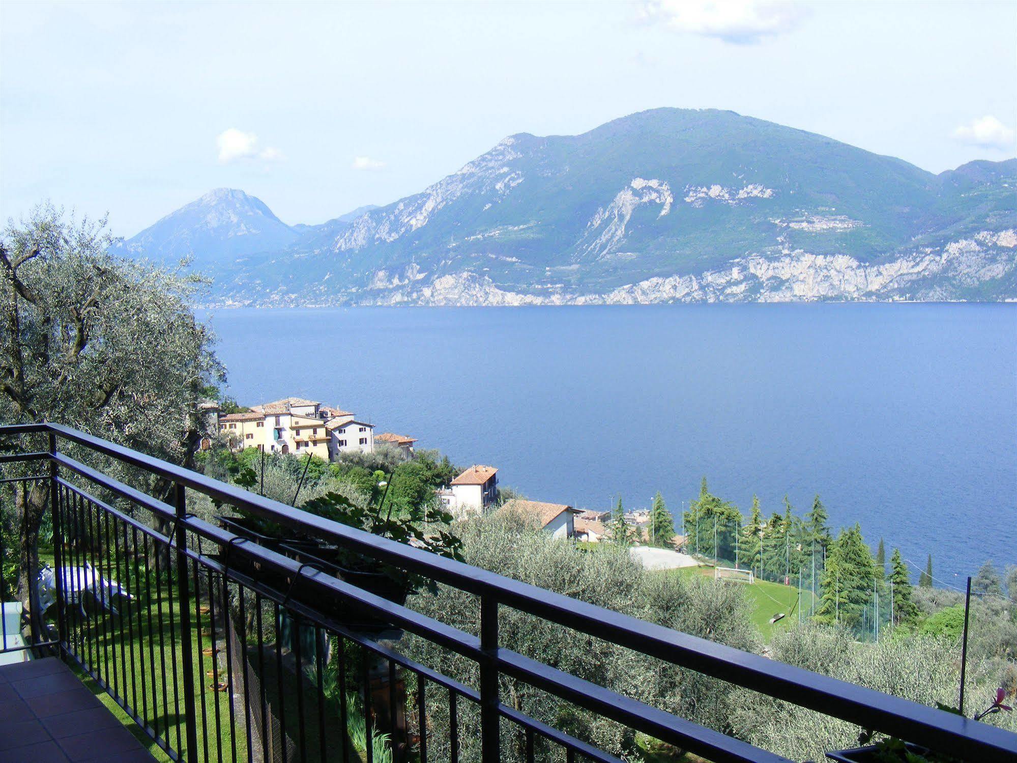 Casa Palmira Apartment Brenzone sul Garda Bagian luar foto