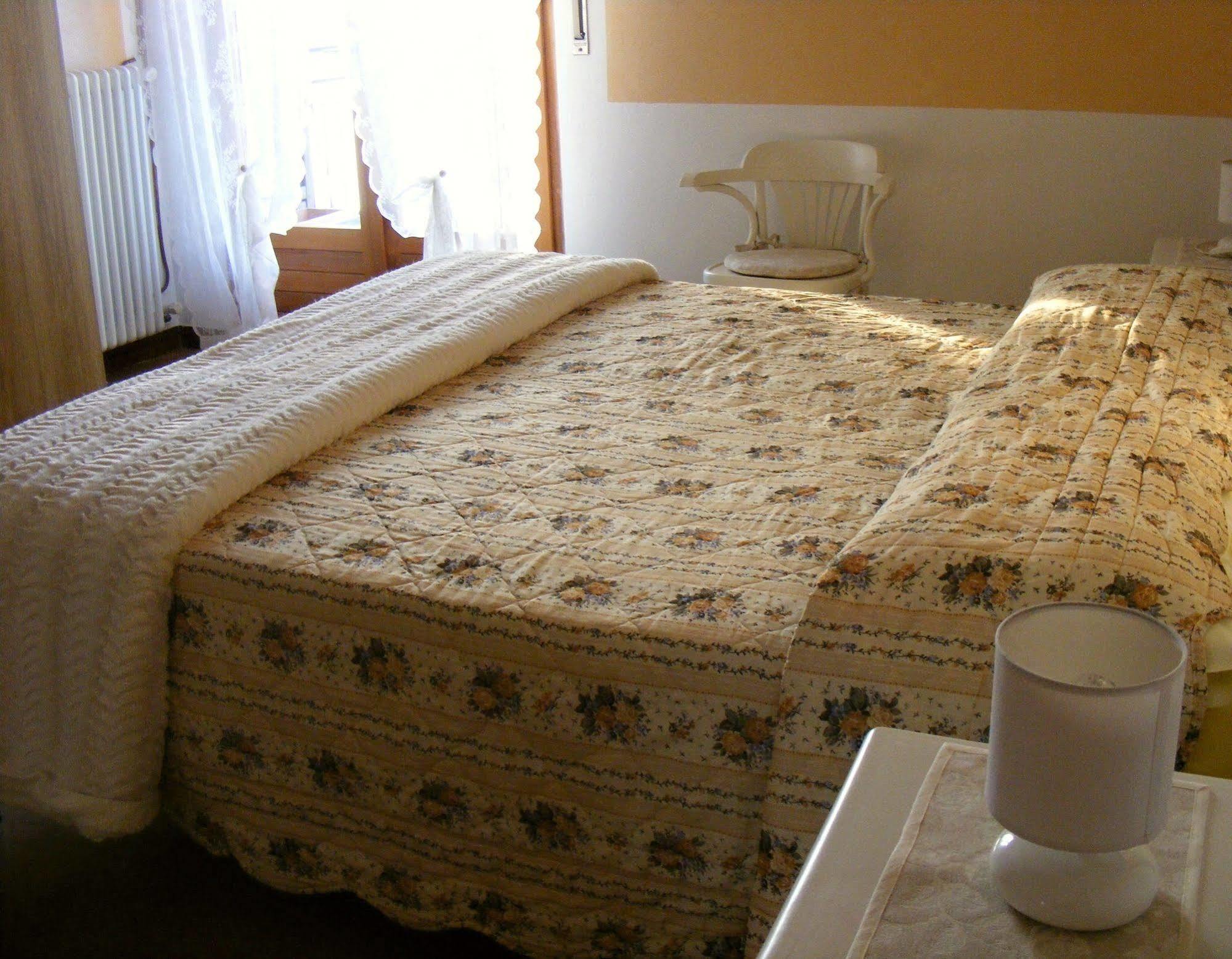 Casa Palmira Apartment Brenzone sul Garda Bagian luar foto