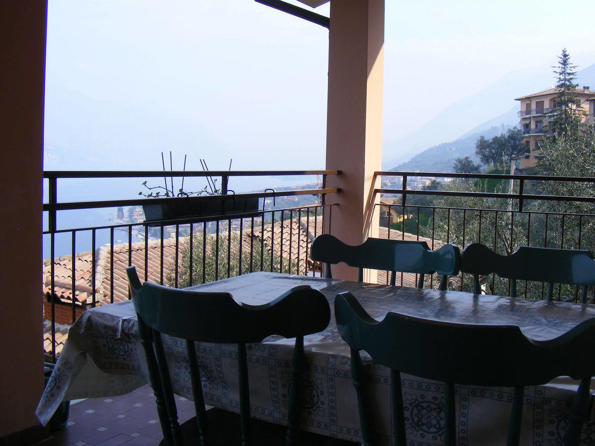 Casa Palmira Apartment Brenzone sul Garda Bagian luar foto
