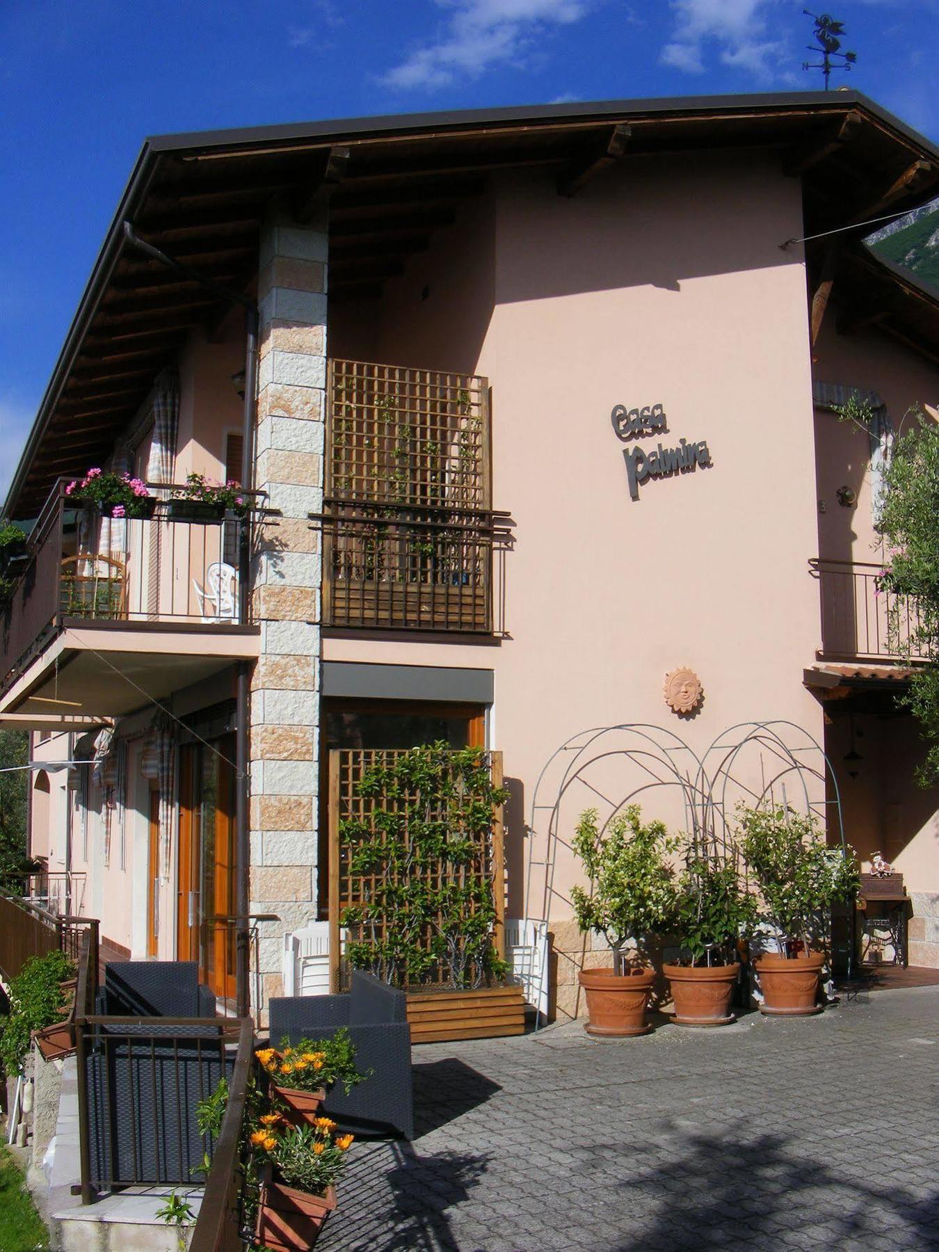 Casa Palmira Apartment Brenzone sul Garda Bagian luar foto